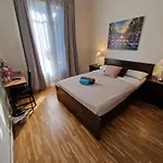 On Aribau فندق مبيت وإفطار برشلونة