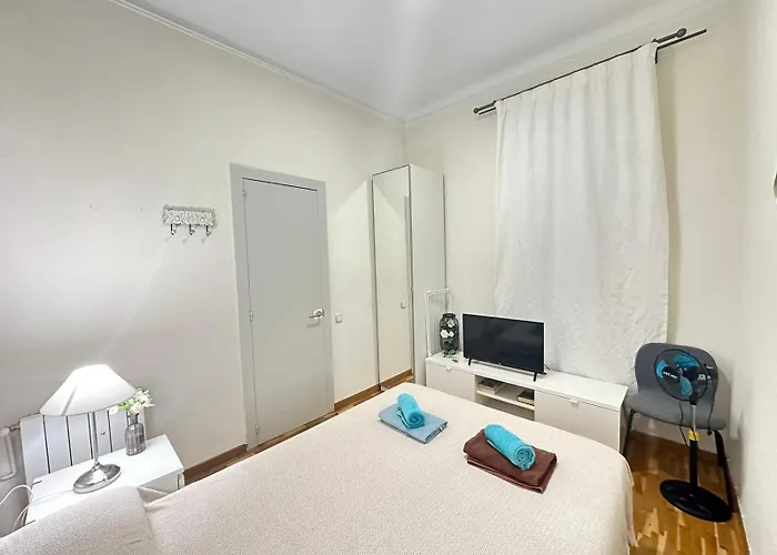 On Aribau Bed and Breakfast